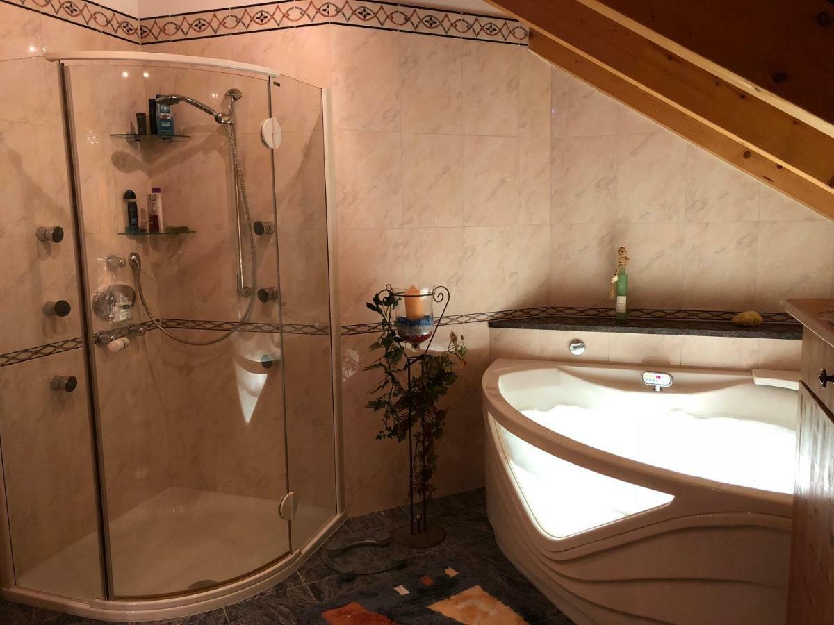 94 - Private Rooms Eichenau Екстер'єр фото